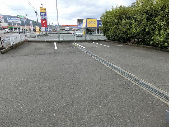 14/20 駐車場