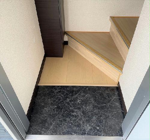 5/23 玄関