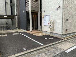 13/14 駐車場