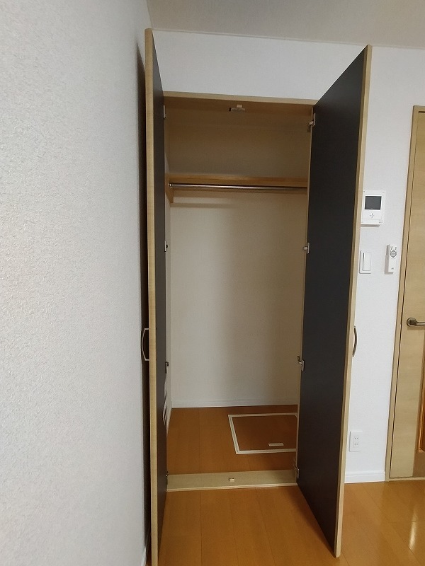 13/29 収納