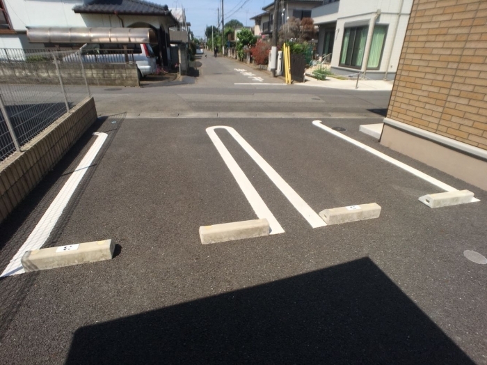 20/28 駐車場