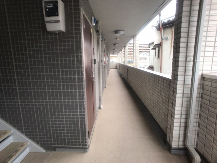 17/26 エントランス