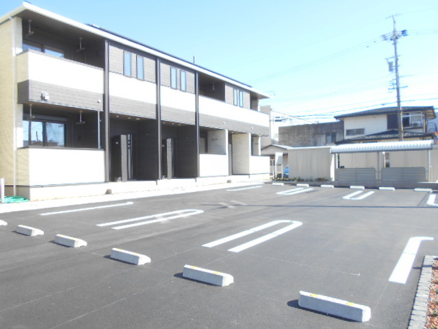 14/20 駐車場