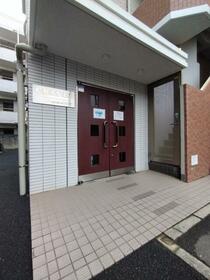 3/4 エントランス