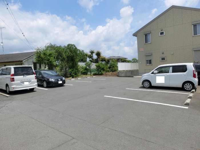 2/3 駐車場