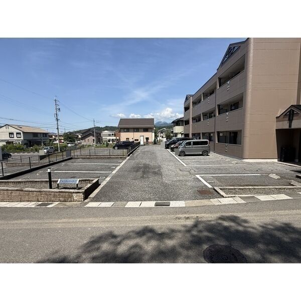 8/10 駐車場