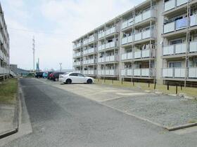 15/15 駐車場
