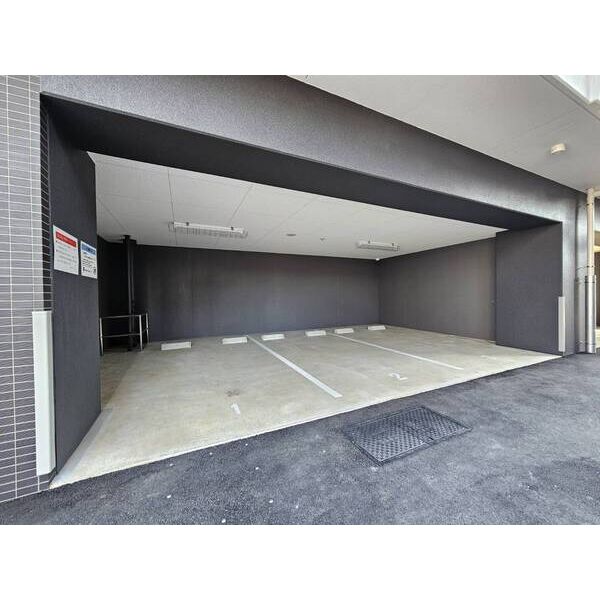15/23 駐車場