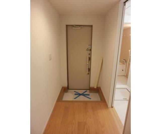 19/29 玄関