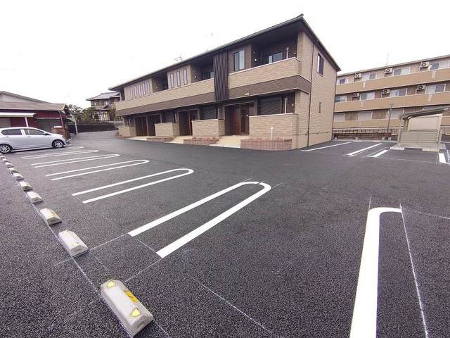 14/20 駐車場