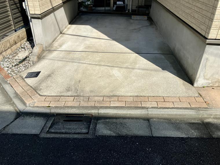 20/20 駐車場