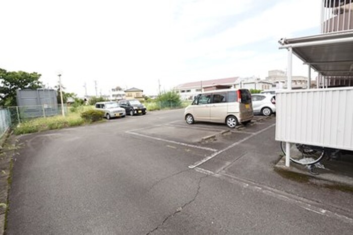 10/10 駐車場
