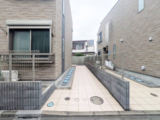 2/5 エントランス