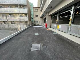 14/14 駐車場