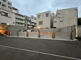 15/16 駐車場