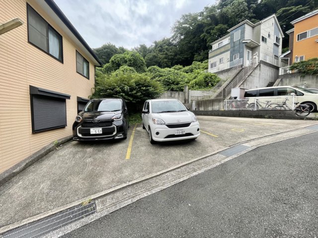 2/2 駐車場
