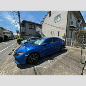 16/16 駐車場