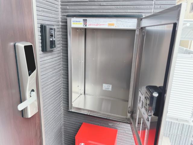 14/22 玄関