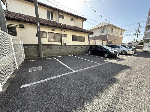 13/21 駐車場