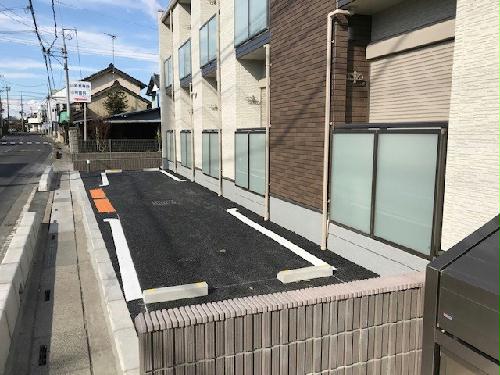 2/2 駐車場