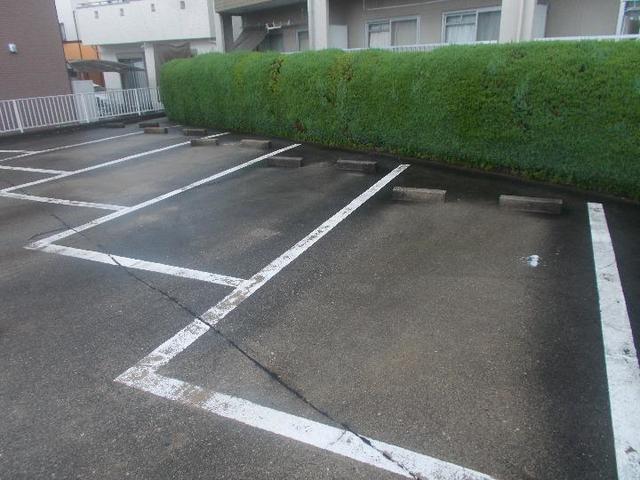 14/20 駐車場