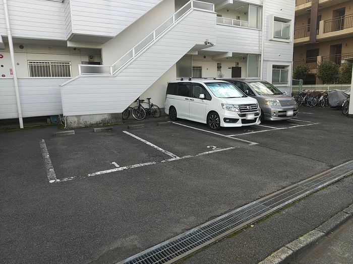 2/2 駐車場