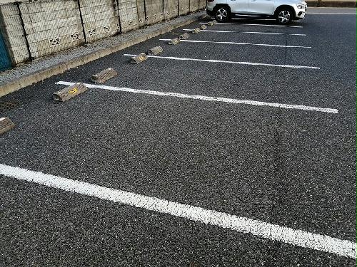 2/4 駐車場