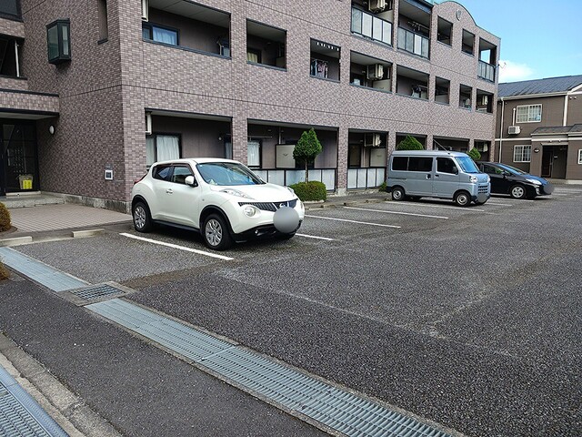 14/20 駐車場