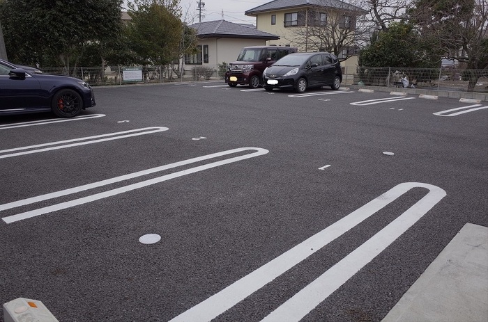 16/16 駐車場