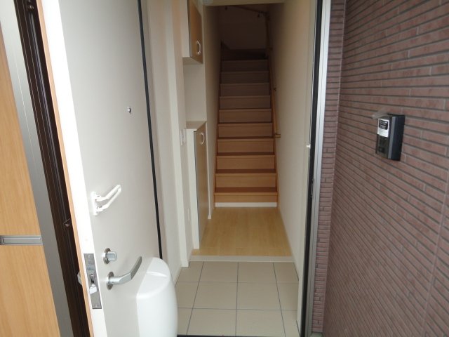 13/30 玄関