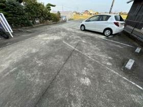 16/25 駐車場