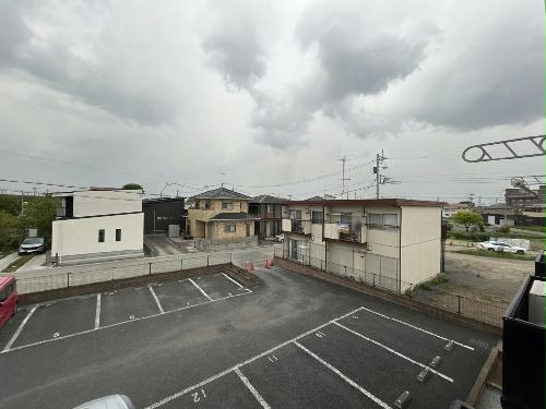 3/3 駐車場