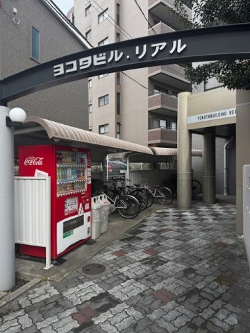 14/14 エントランス