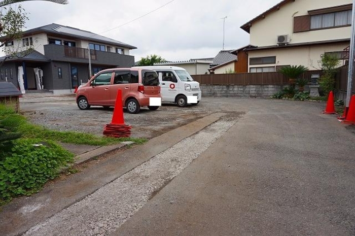 20/30 駐車場