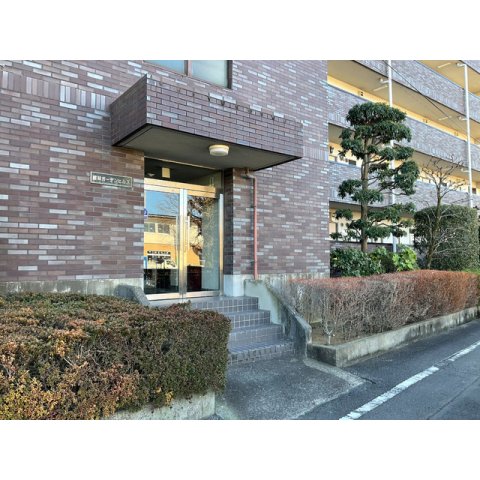 17/19 エントランス