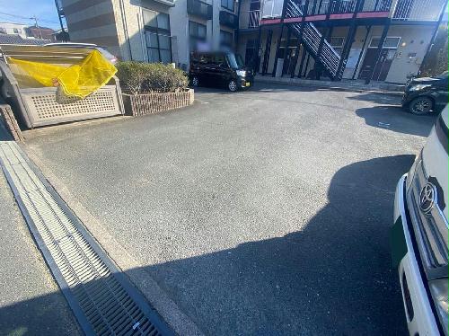 14/23 駐車場