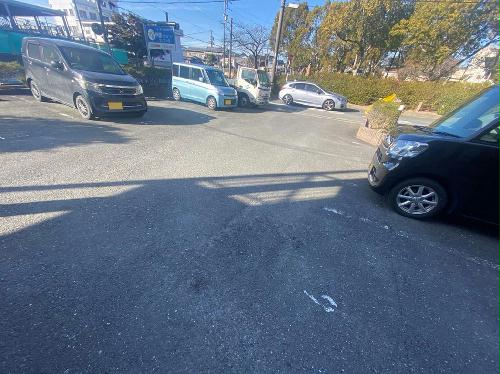 13/23 駐車場