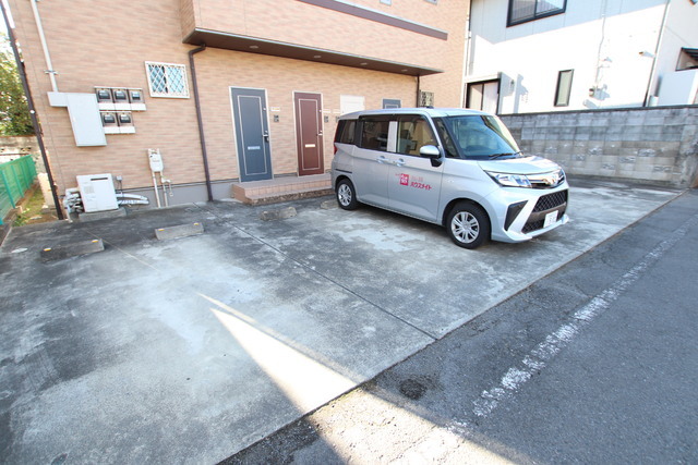 20/20 駐車場