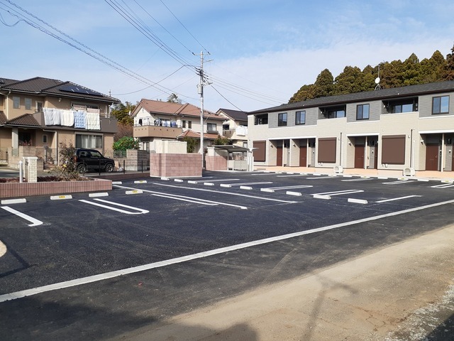 14/20 駐車場