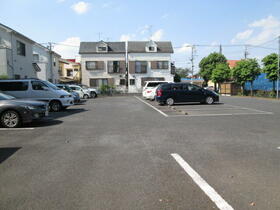 16/16 駐車場