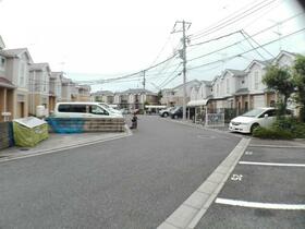 16/16 駐車場