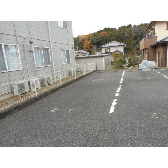 3/3 駐車場