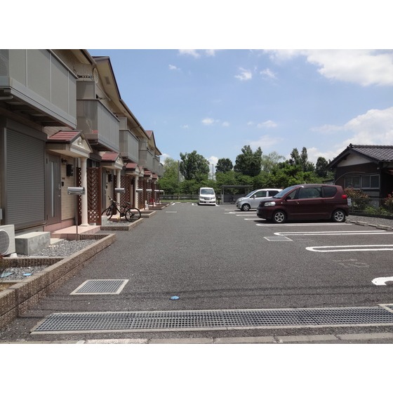 3/3 駐車場