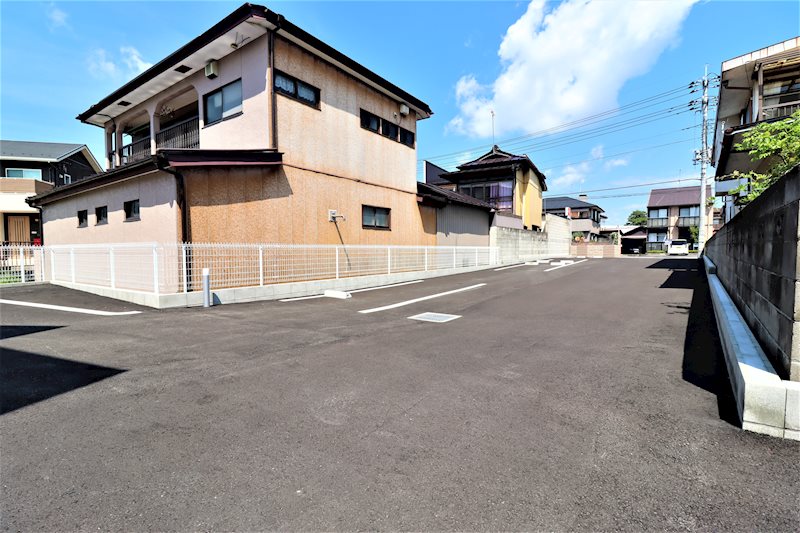 2/2 駐車場