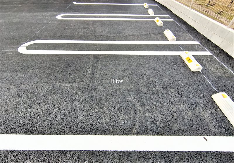 24/27 駐車場