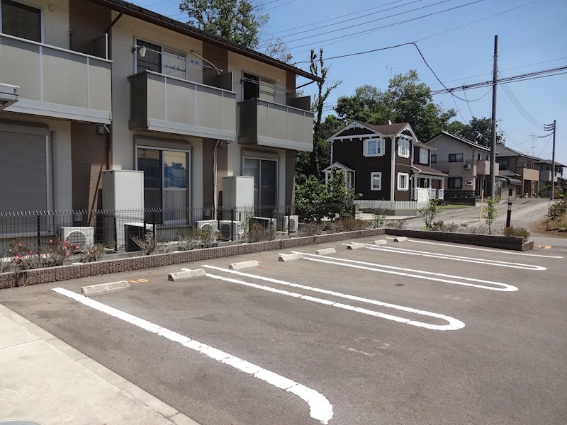 19/23 駐車場