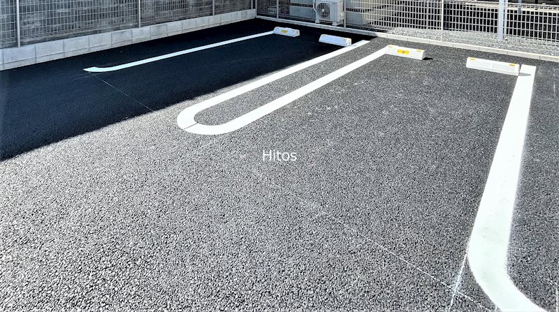 25/28 駐車場