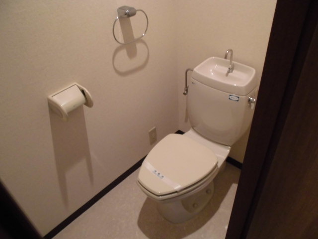 13/30 トイレ