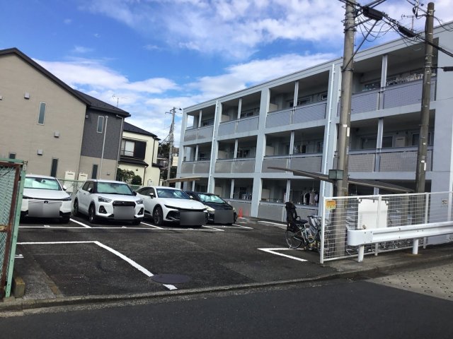 23/29 駐車場
