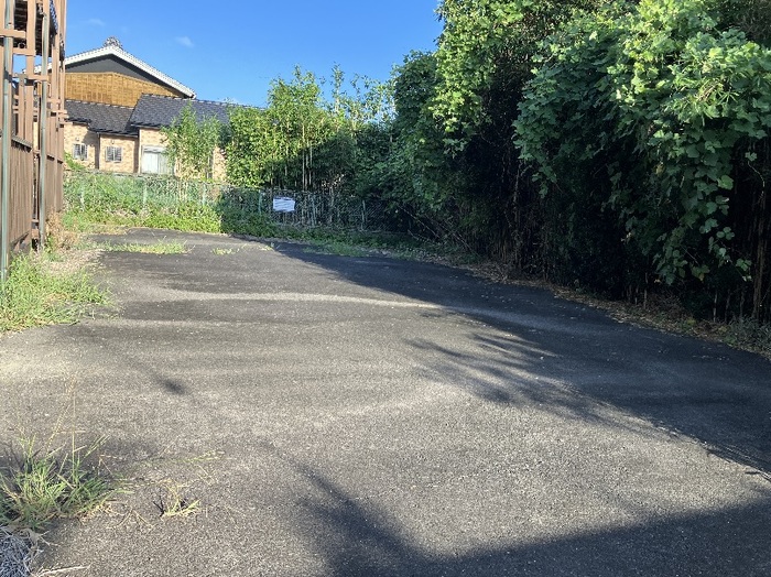 16/16 駐車場